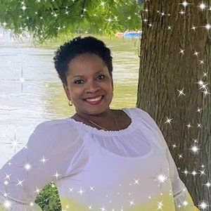 Meet your Posher, Dione